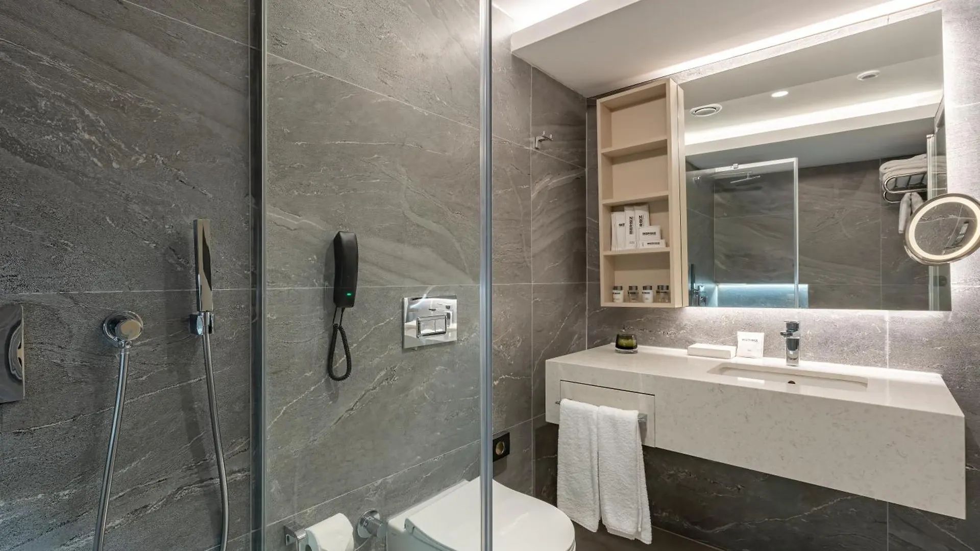 Bergiz Hotels & Resorts ケメル 5*,